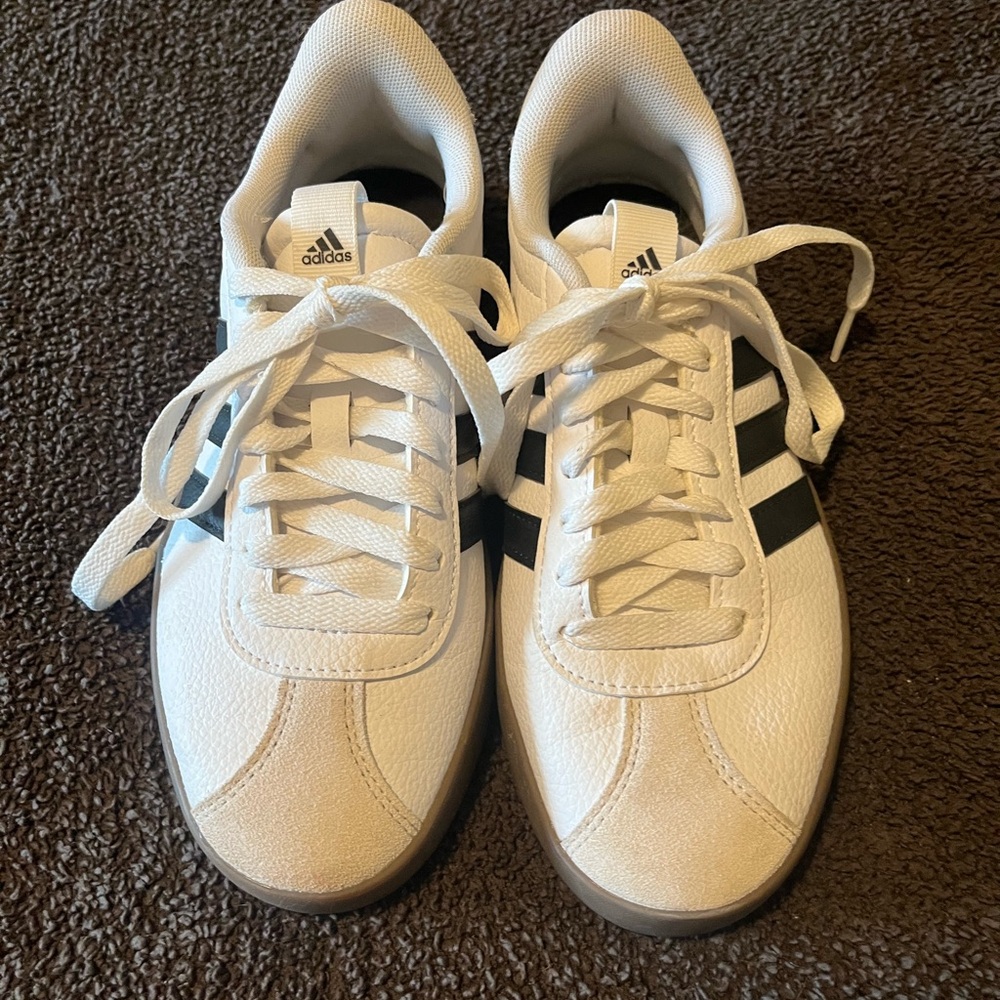 Adidas Women’s White and Black Sneakers VL 3.0
